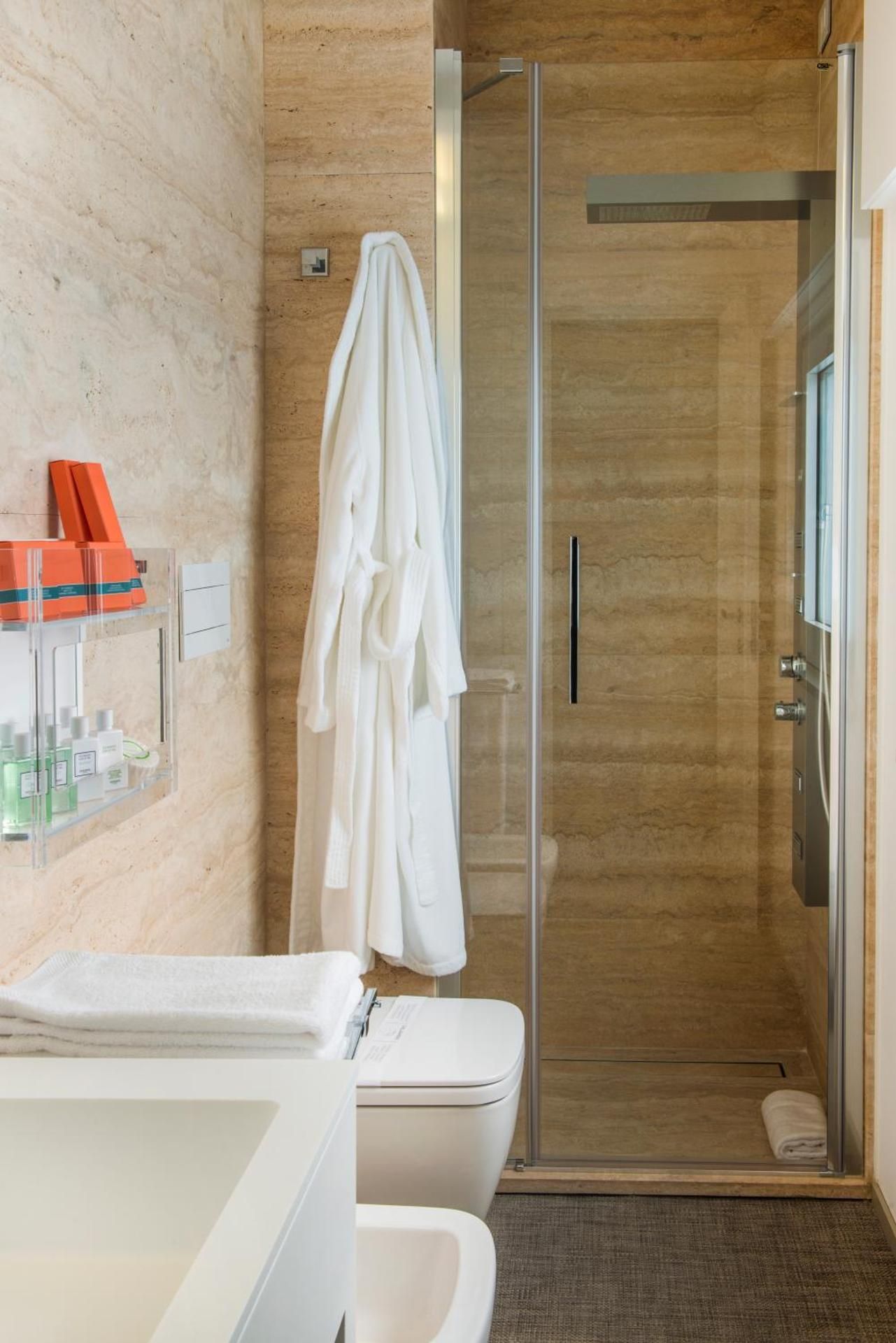 undefined Dilman Luxury Stay 9