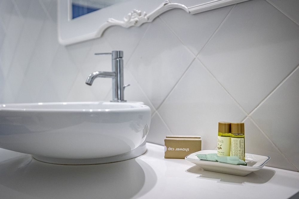 Residenza d'Epoca Palazzo Riblet Deluxe Double Room 8