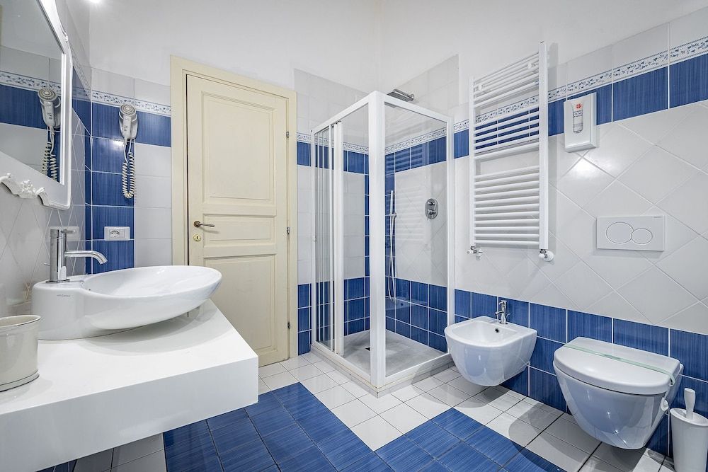 Residenza d'Epoca Palazzo Riblet Deluxe Double Room 10