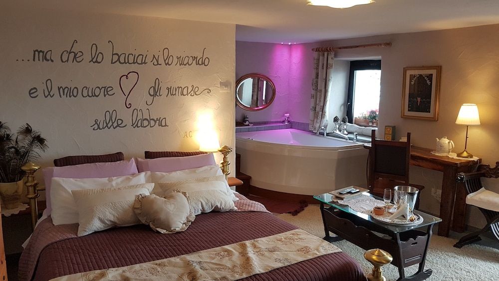 Romantic Suite, Mountain View, Balcony/Patio, Jetted Tub
