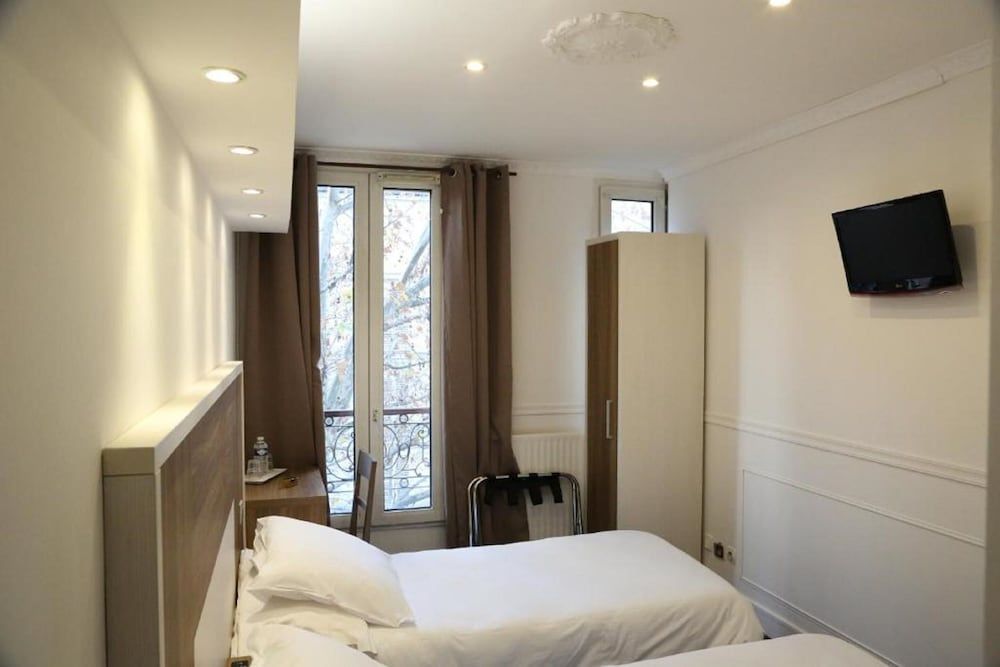 Grand Hotel Nouvel Opera Standard Twin room with bath 6