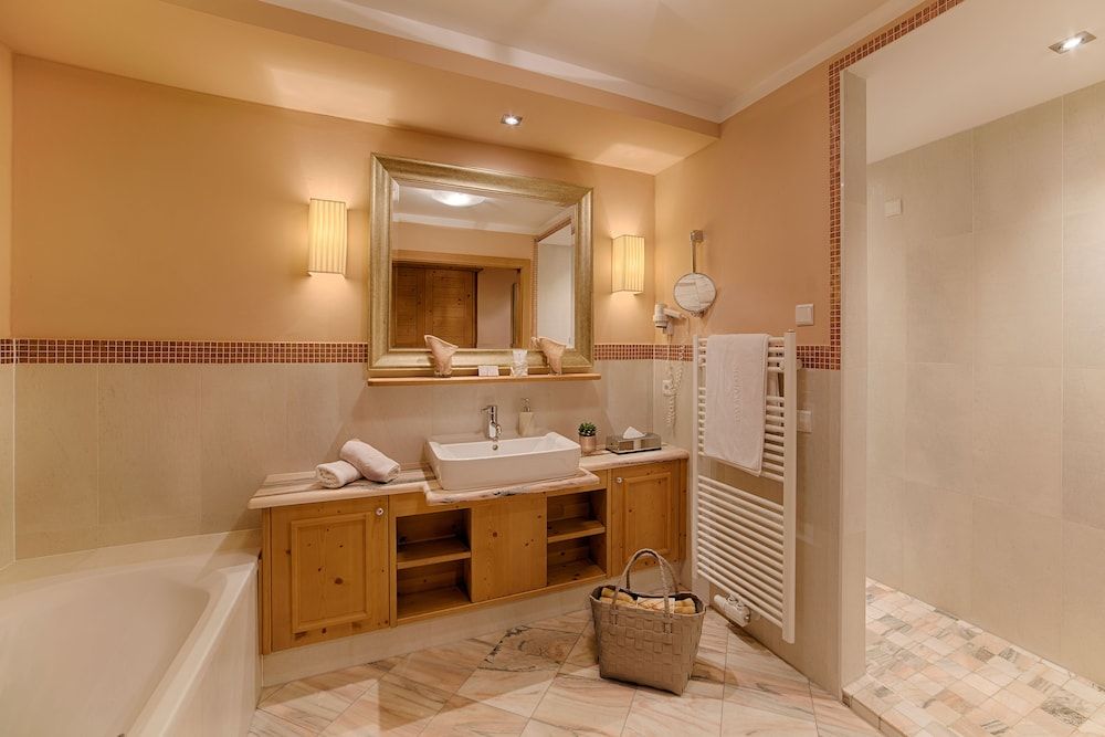 Majestic – Unique Spa Resort Double Room 4