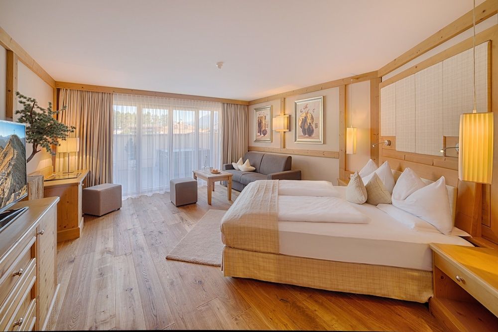 Majestic – Unique Spa Resort Double Room 2