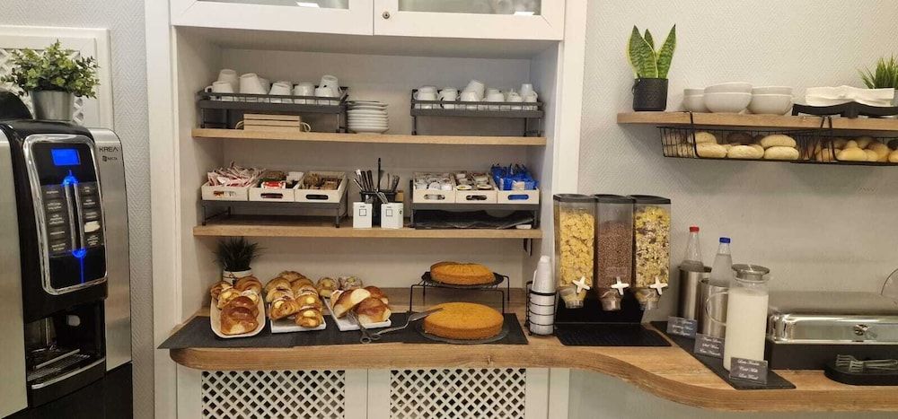 undefined Hotel Potenza 5