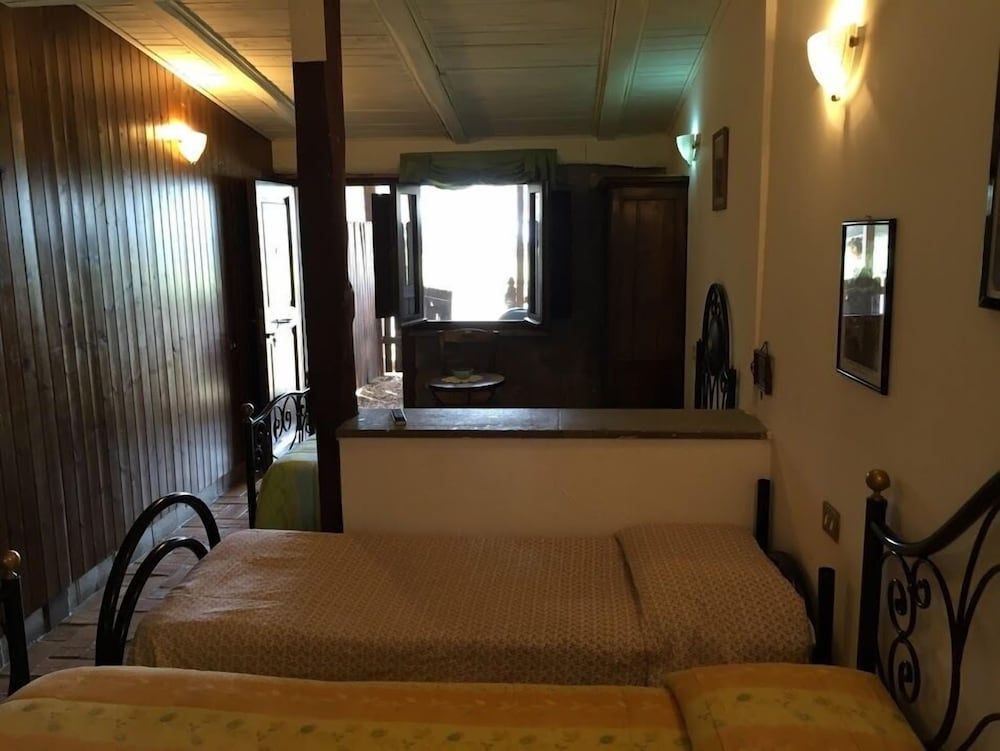 Agriturismo Monte Due Torri Classic Quadruple Room, 3 Bedrooms, Non Smoking, Park View