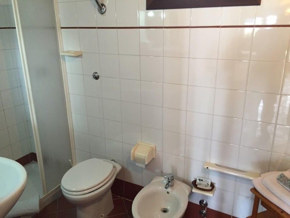 Agriturismo Monte Due Torri Classic Quadruple Room, 3 Bedrooms, Non Smoking, Park View 11