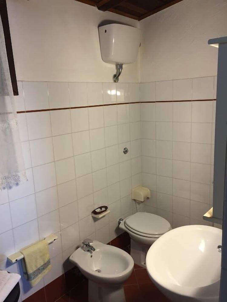 Agriturismo Monte Due Torri Classic Quadruple Room, 3 Bedrooms, Non Smoking, Park View 12