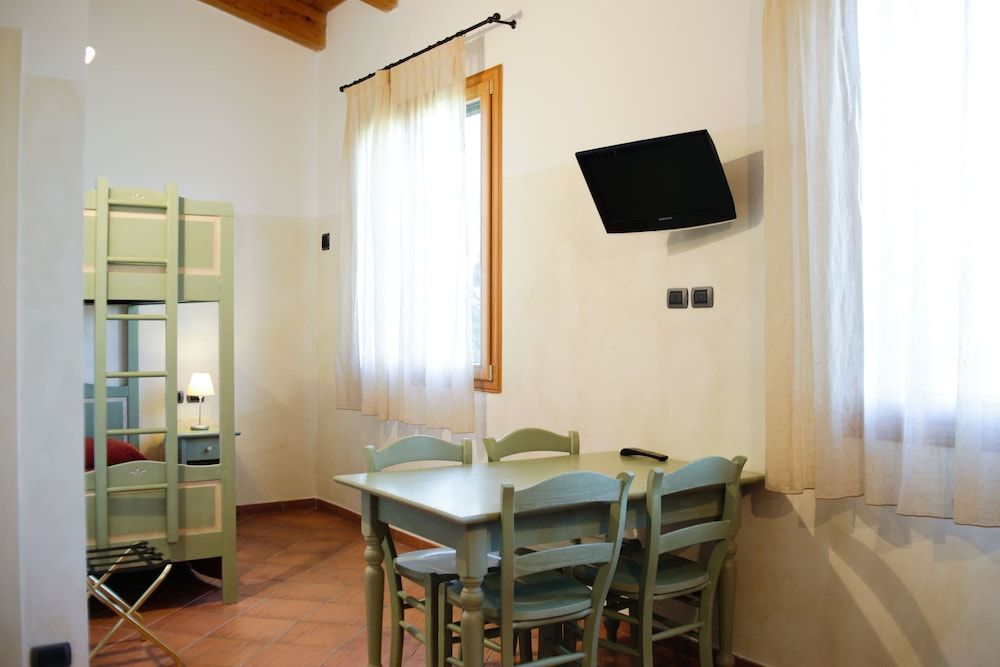 Due Ponti Village Deluxe Apartment, 1 Bedroom, Kitchenette 4