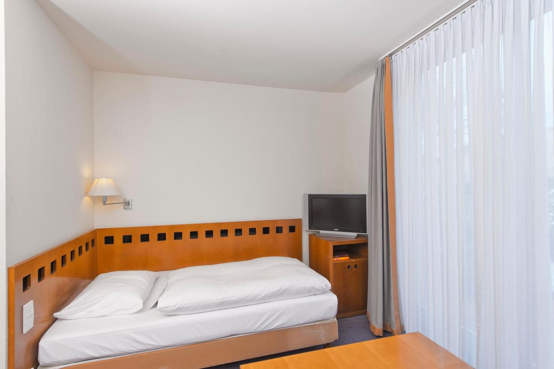 Studio With Single Bed
