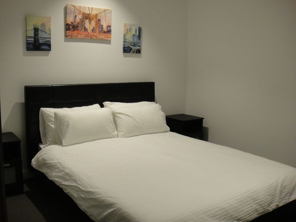 undefined Southern Cross CBD Apartment