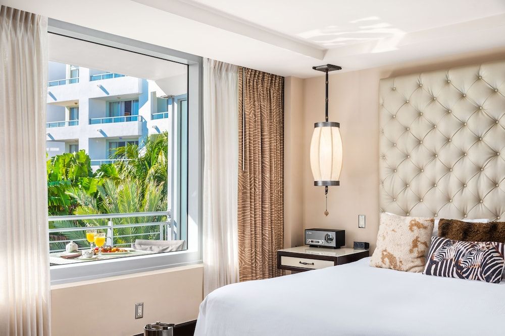 Poolside Cabana Suite