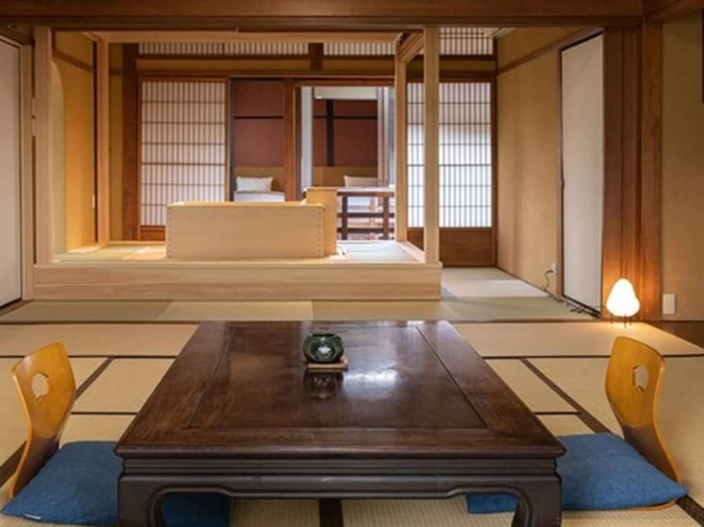 undefined Nazuna Kyoto Nijo-jo 3