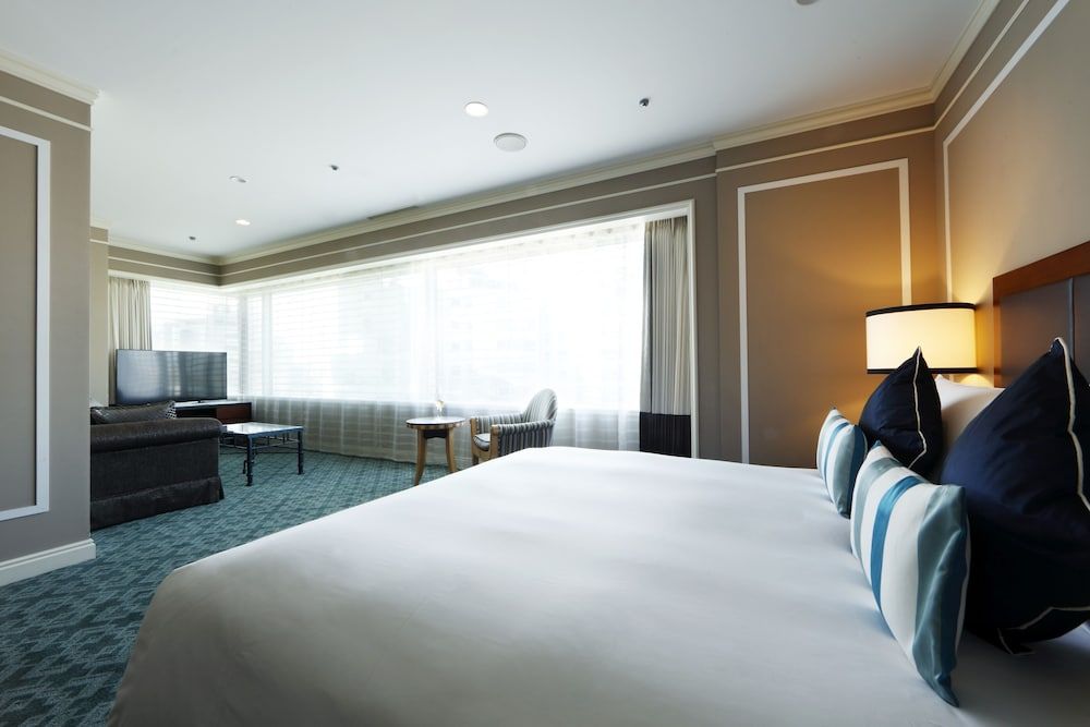 Stadium Deluxe Room, 45 sqm, 1 King Bed, Non Smoking