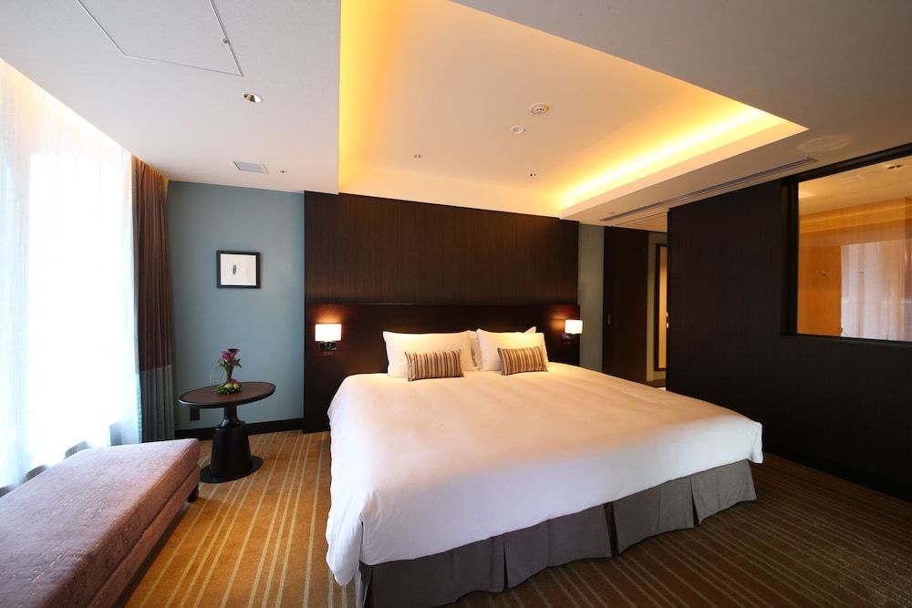 Master Suite Room, Club Lounge Access, 65 sqm, 1 King Bed, Non Smoking