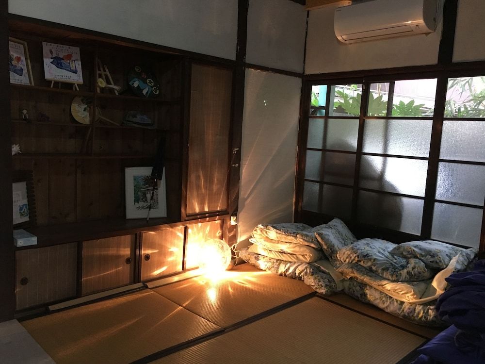 1F Japanese Traditional room WA Max 4 pax (Non-Smoking, Free Wi-Fi)