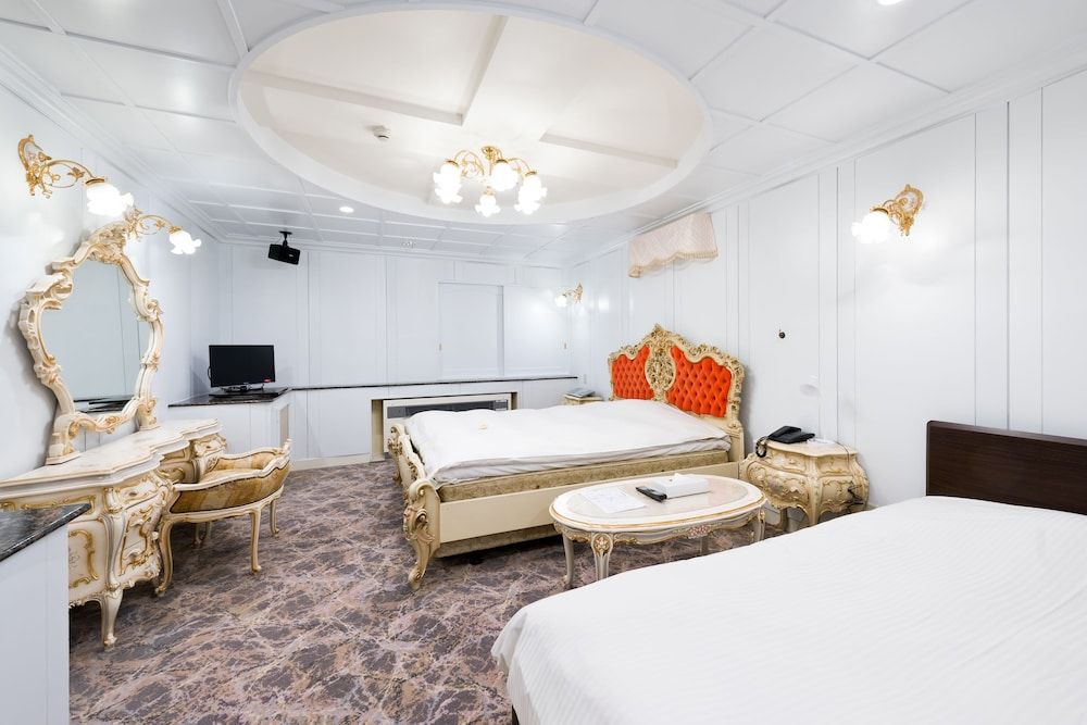 undefined Hotel Shirobara Inn 5