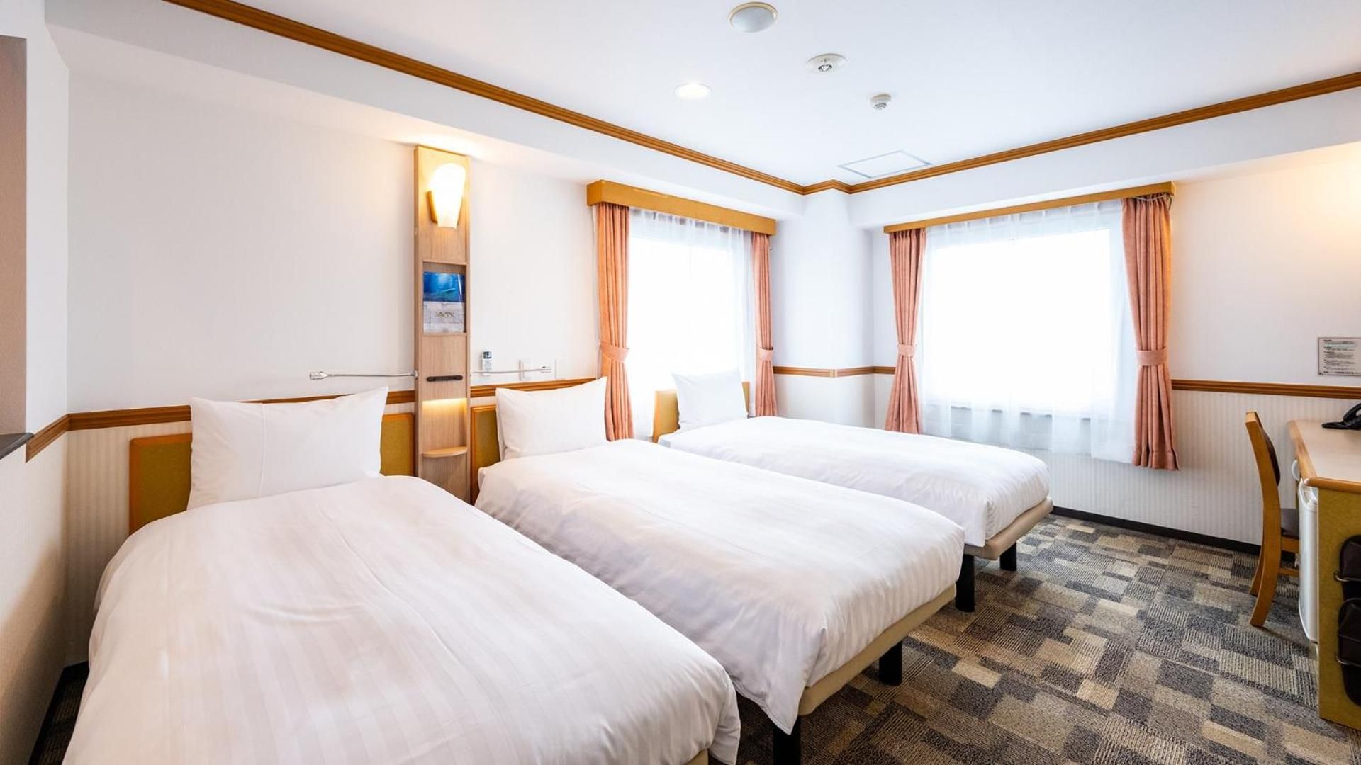 Triple Room - Smoking