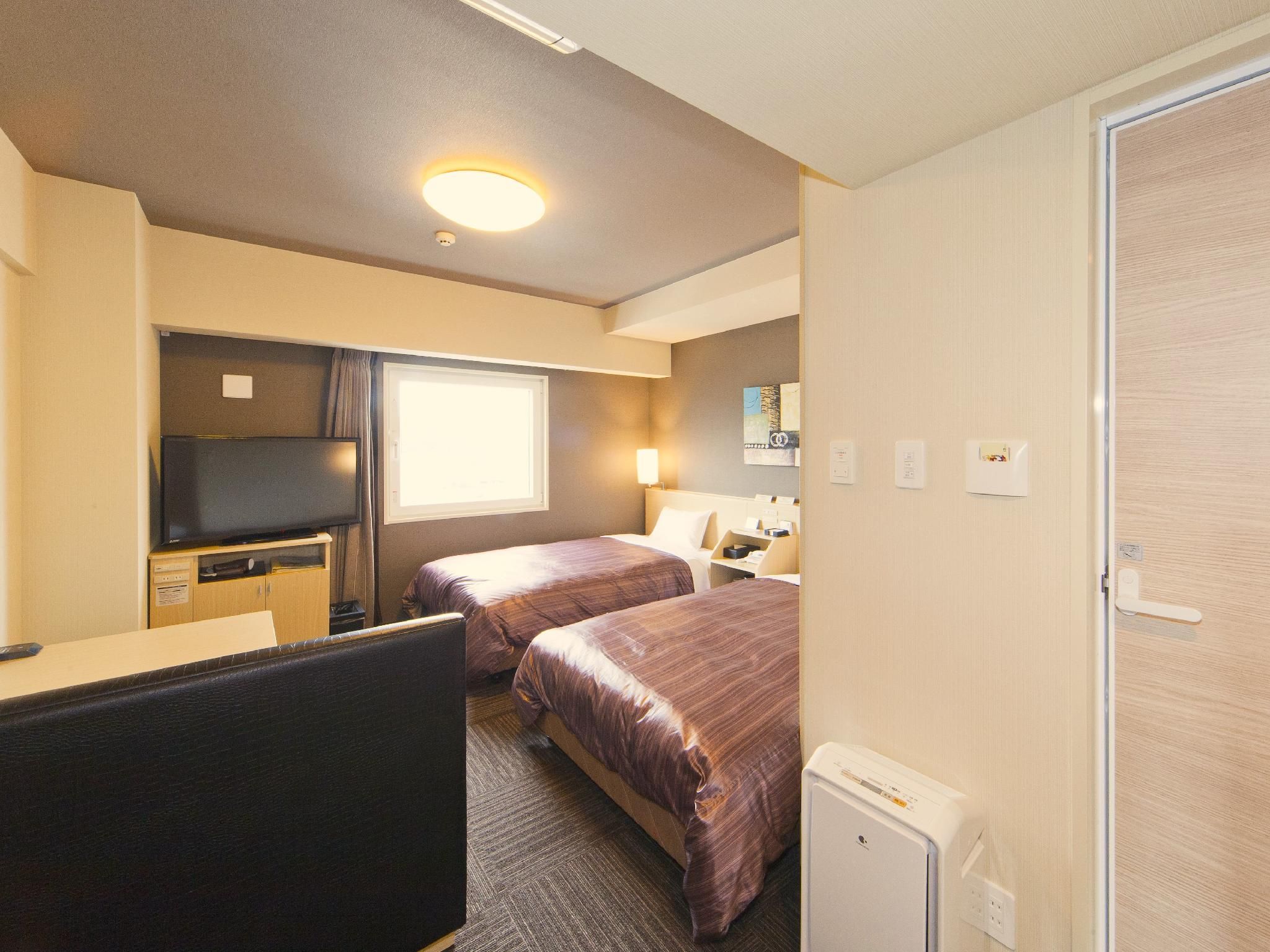 Twin Room - Non-Smoking