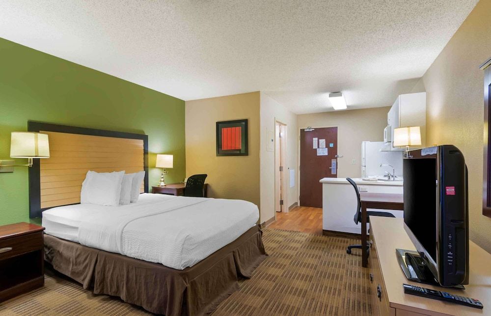 Extended Stay America Suites Kansas City Overland Park Quivi Studio, 1 Queen Bed, Non Smoking 2