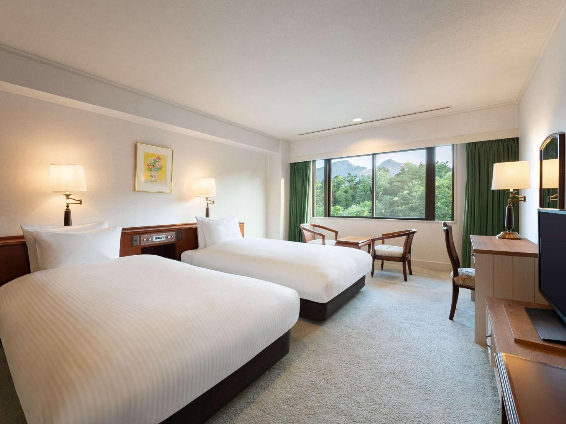 Classic Room, Japanese style, 5 futon beds, Mountain view
