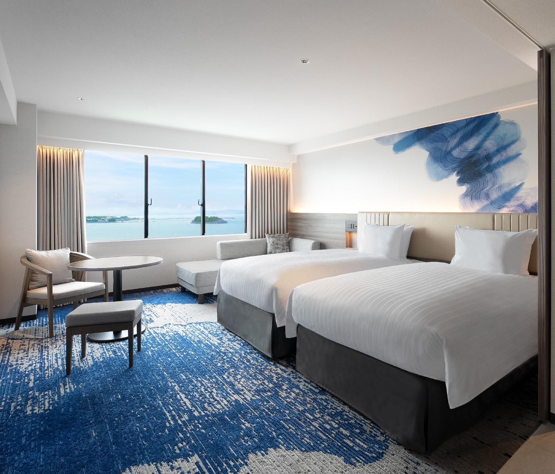 Superior Room with 2 single beds and 1 extra bed, Ocean/Sea view