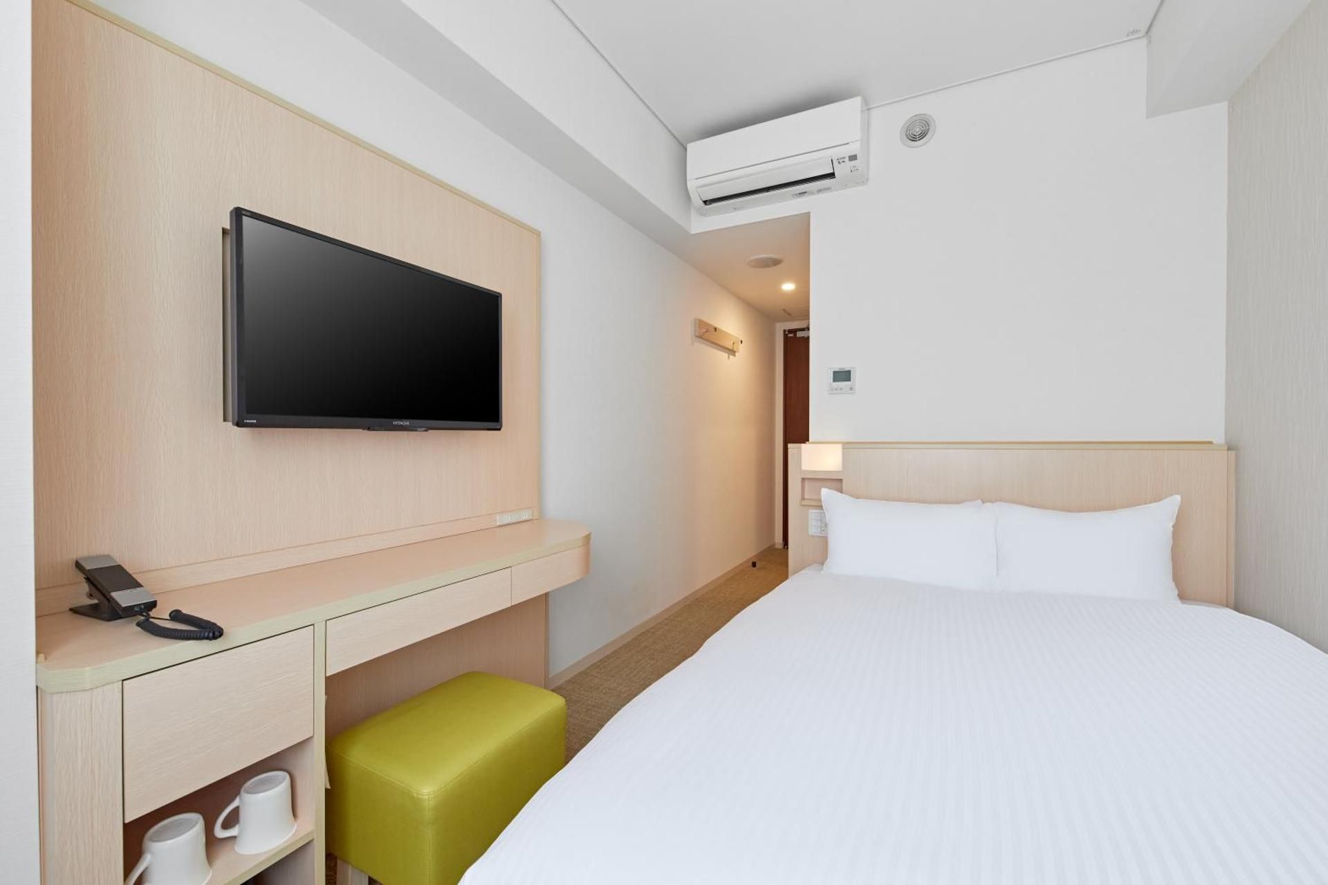 Sotetsu Fresa Inn Kyoto Hachijoguchi Standard Double Non Smoking 2