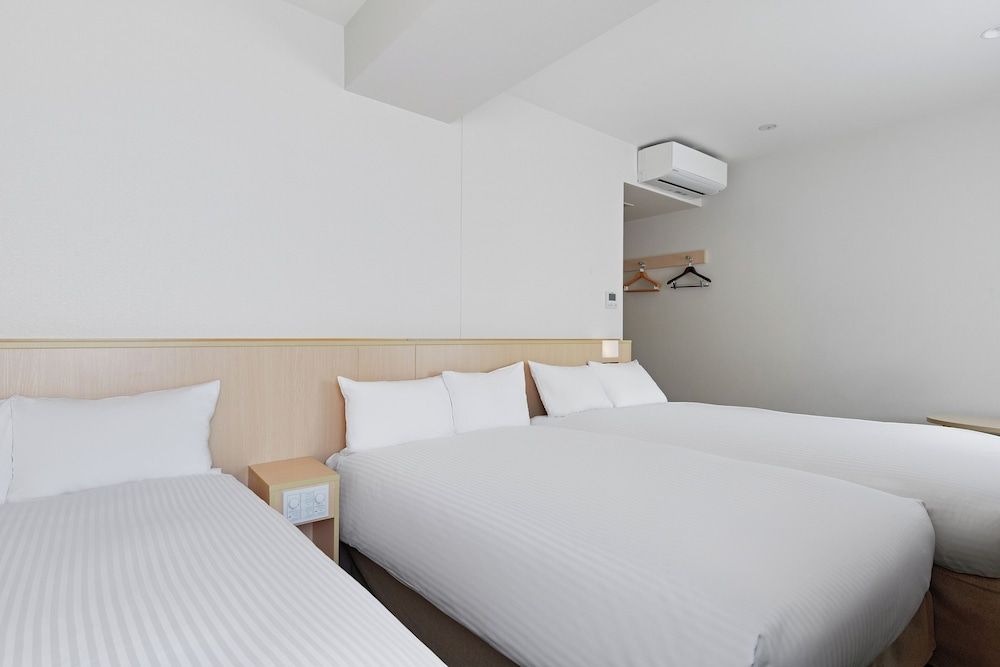 Sotetsu Fresa Inn Kyoto Shijokarasuma Triple Room, Non Smoking 2