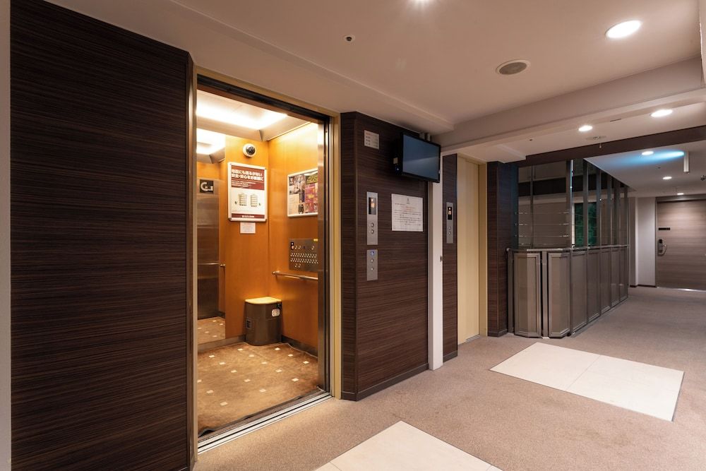 Elevator
