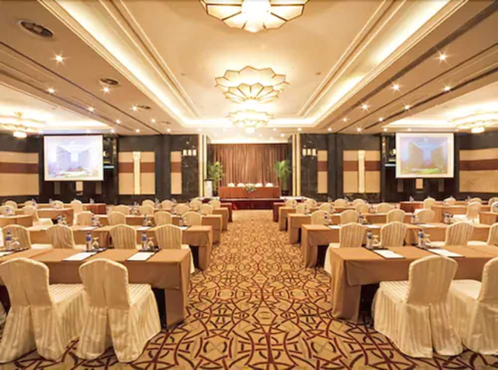 undefined Hengshan Garden Hotel 8