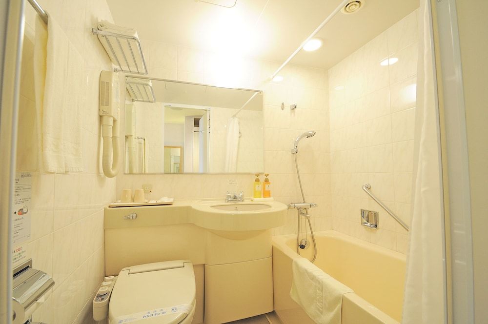 Hotel Sapporo Sunplaza Twin Room, Smoking 9