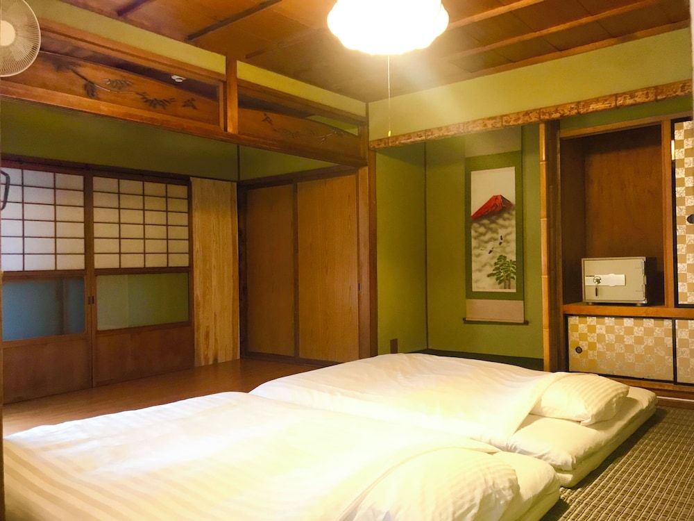 Japanese Style Room (max. 4 persons)