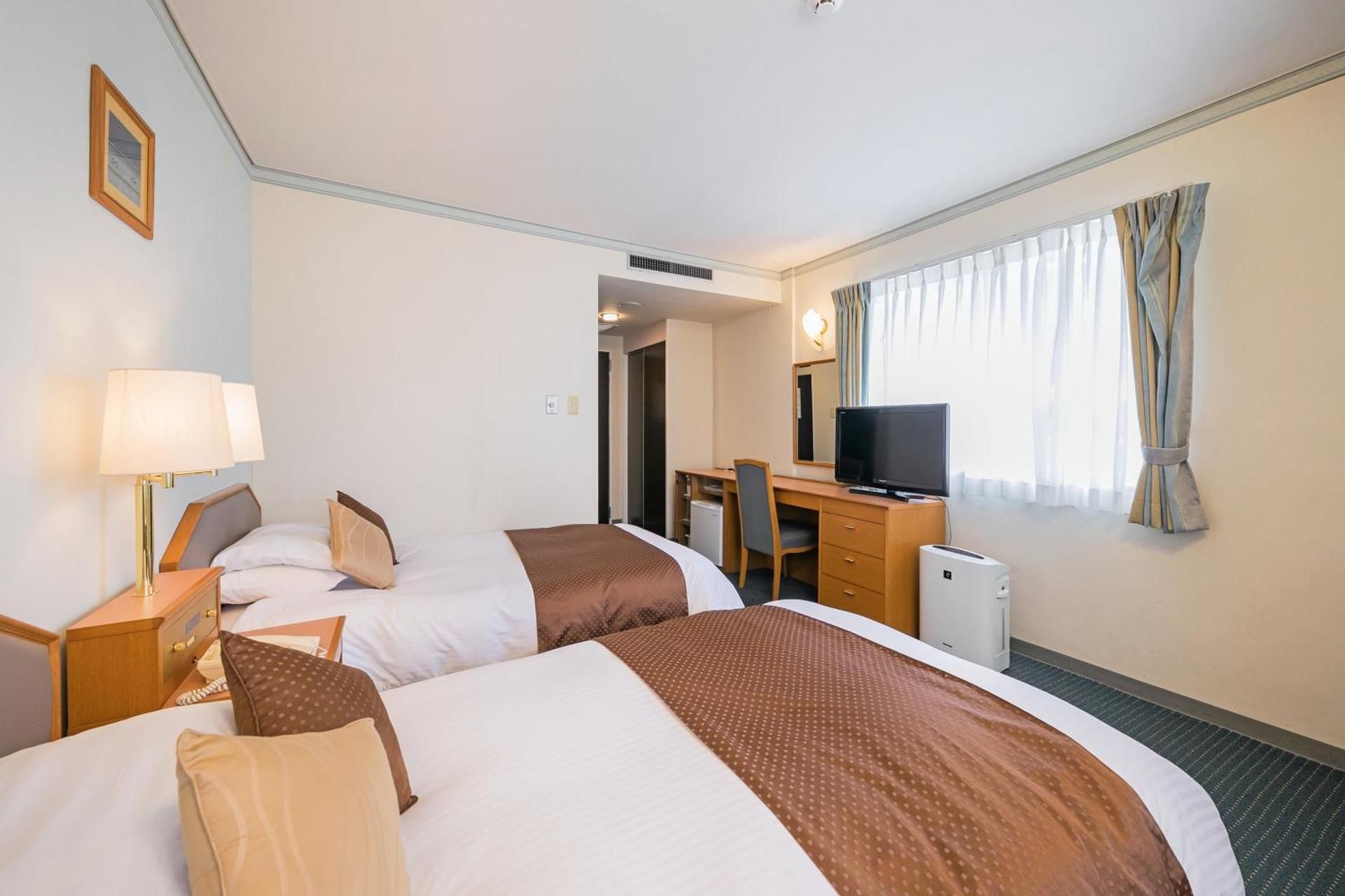 Main Building Standard Twin Room - Non-Smoking