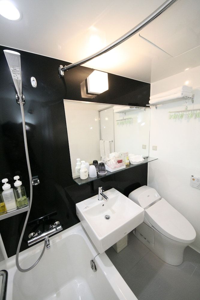 Superior Twin Room, Non Smoking, City View - East Building