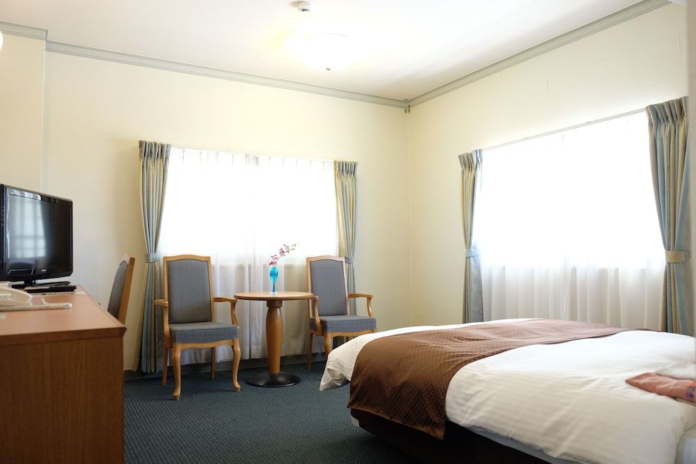 Standard Double Room - (Single Use) West Building