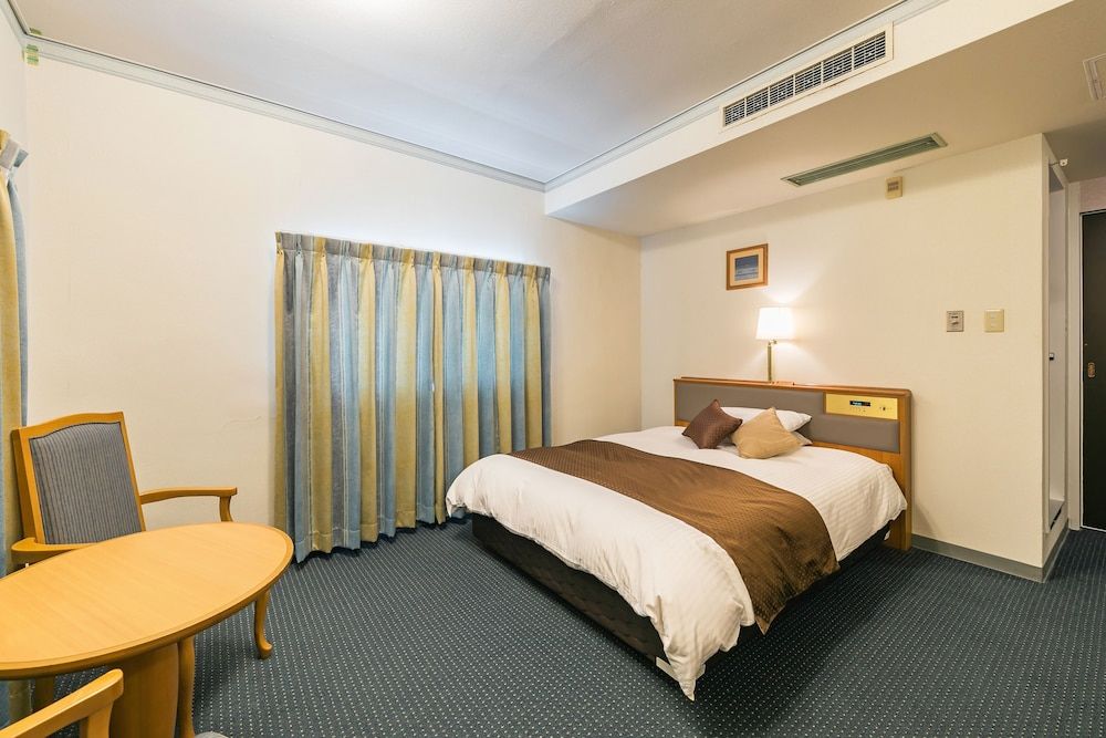 Standard Double Room - West Building