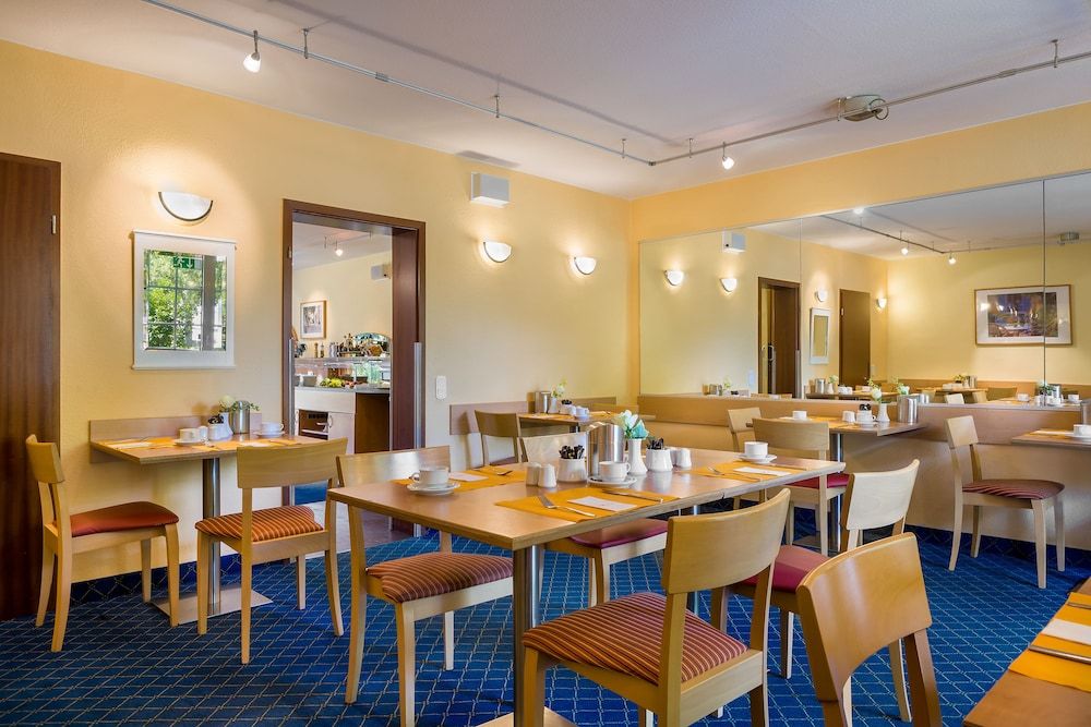 undefined acora Düsseldorf Living the City 10