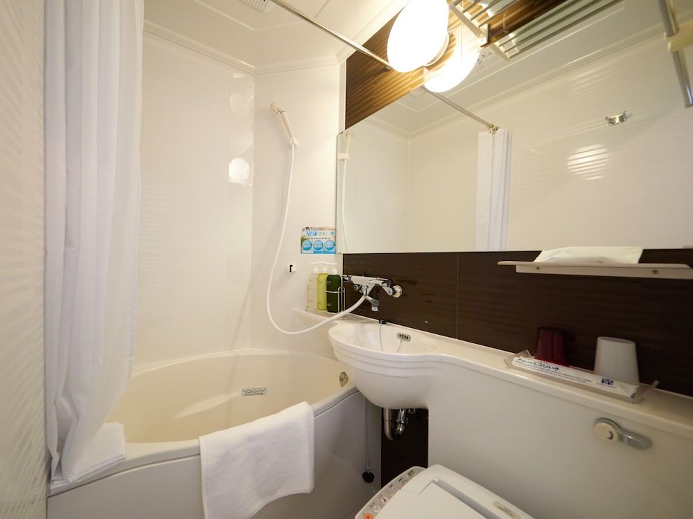 Super Hotel Premier Akasaka Run of House 6