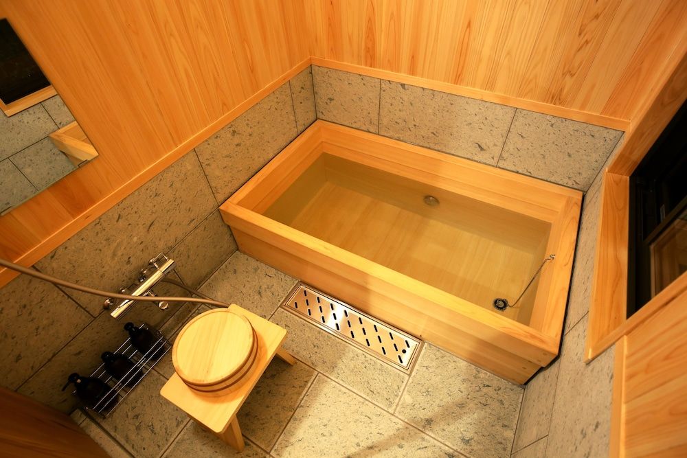 undefined Machiya AND 8