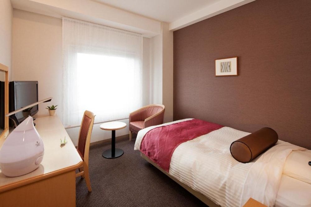 Standard Single Room, Smoking