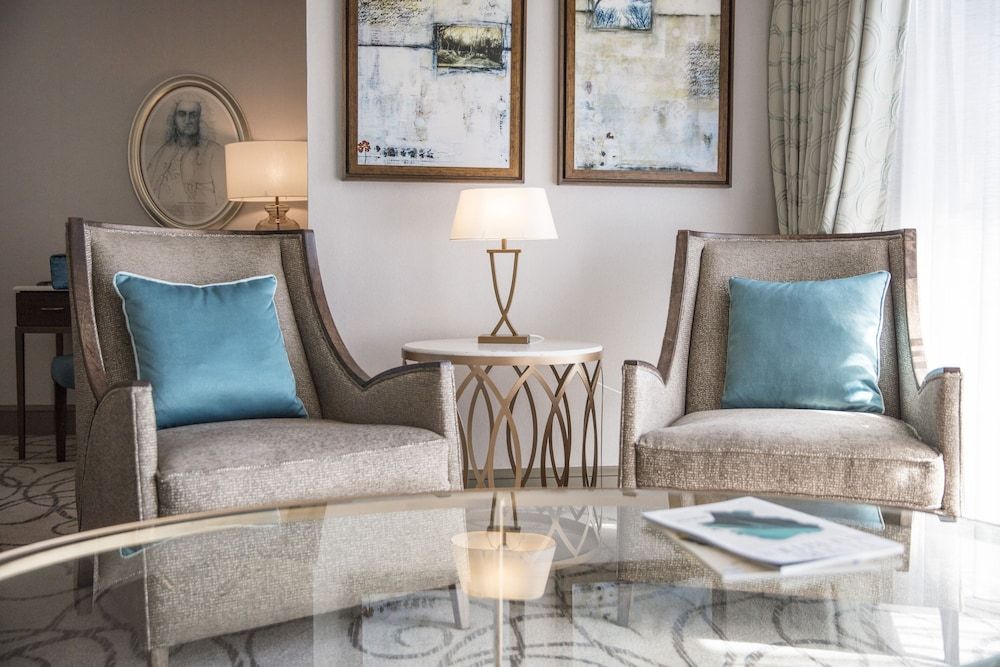 Labourdonnais Waterfront Hotel Deluxe Room 6