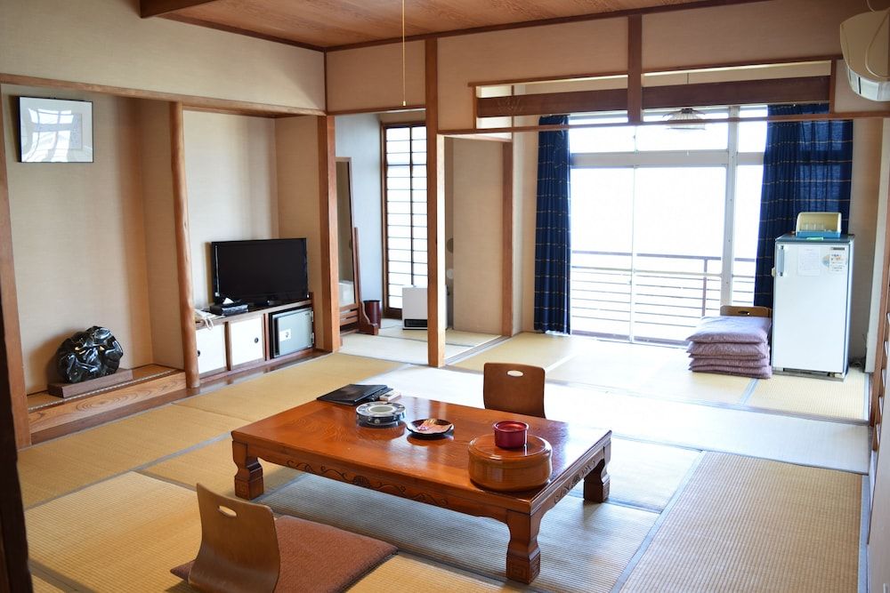 Japanese Style Room, Shared Bathroom, Smoking