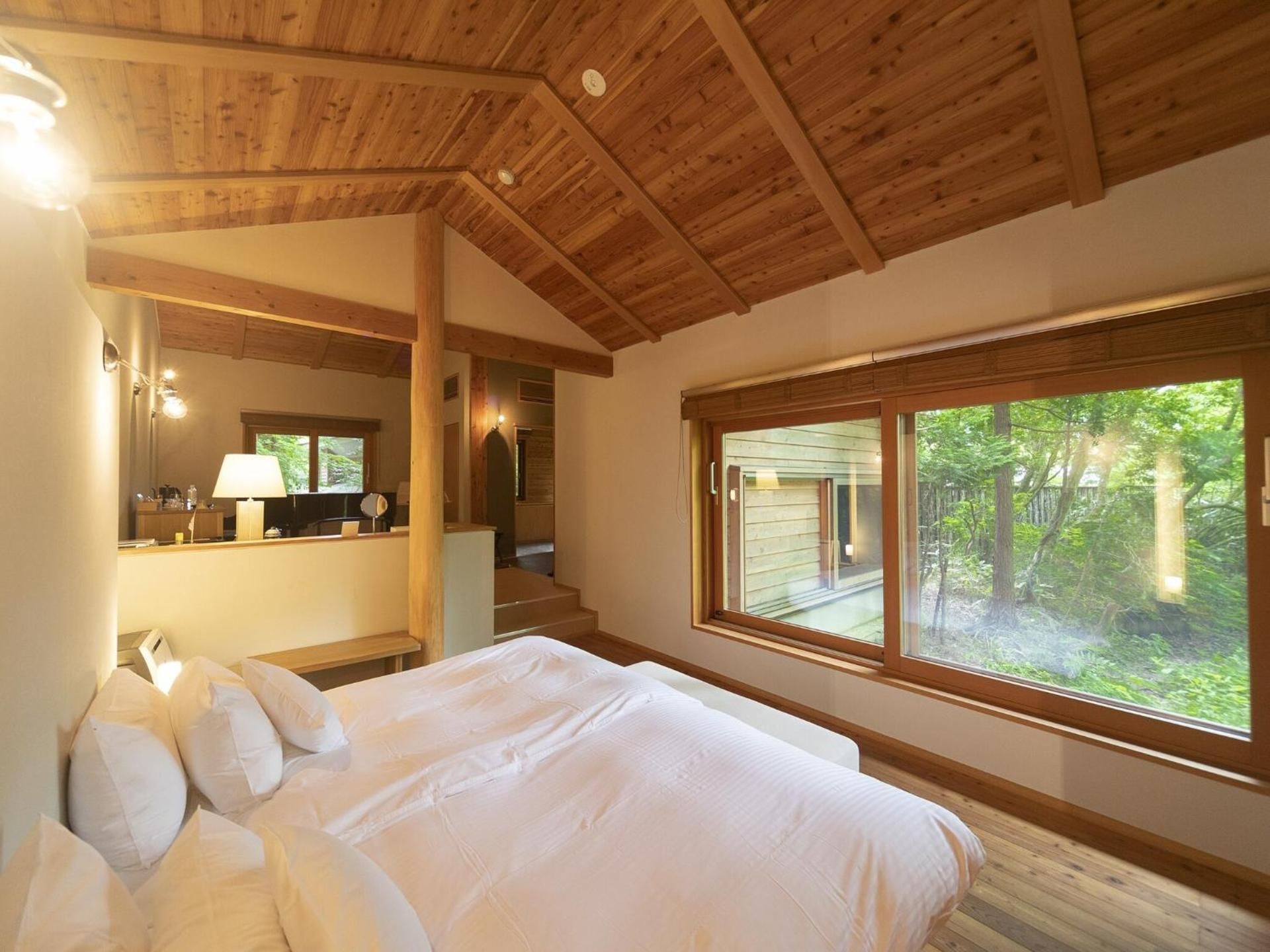 Private Open-air Hot Spring Suite Room [Yuragi]