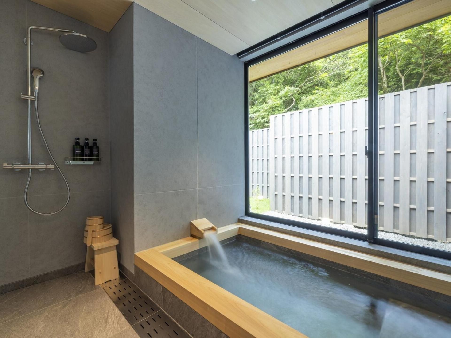 Newly opened in 2024Private hot spring Suite room with courtyard (3 beds) [Ibuki]