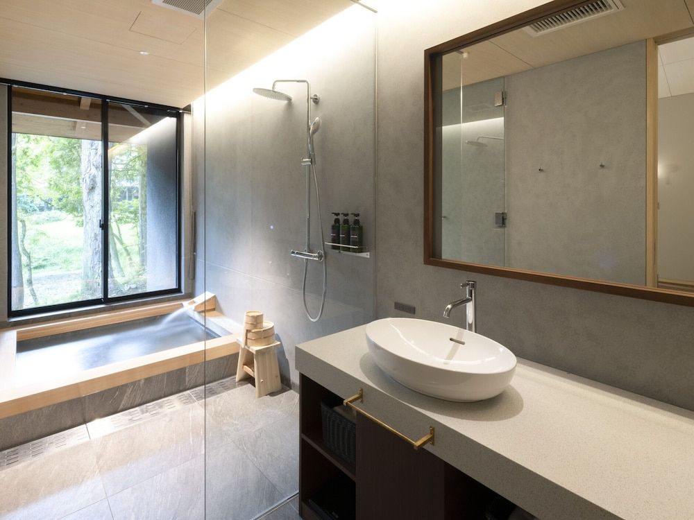 Hakone Retreat villa 1/f [Newly opened in 2024] Private hot spring Suite room, Non Smoking (3 beds) [Ibuki]