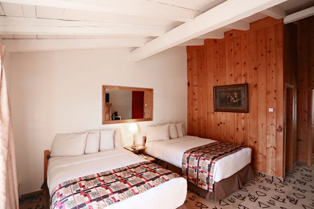 Dude Rancher Lodge Standard Room, 2 Double Beds