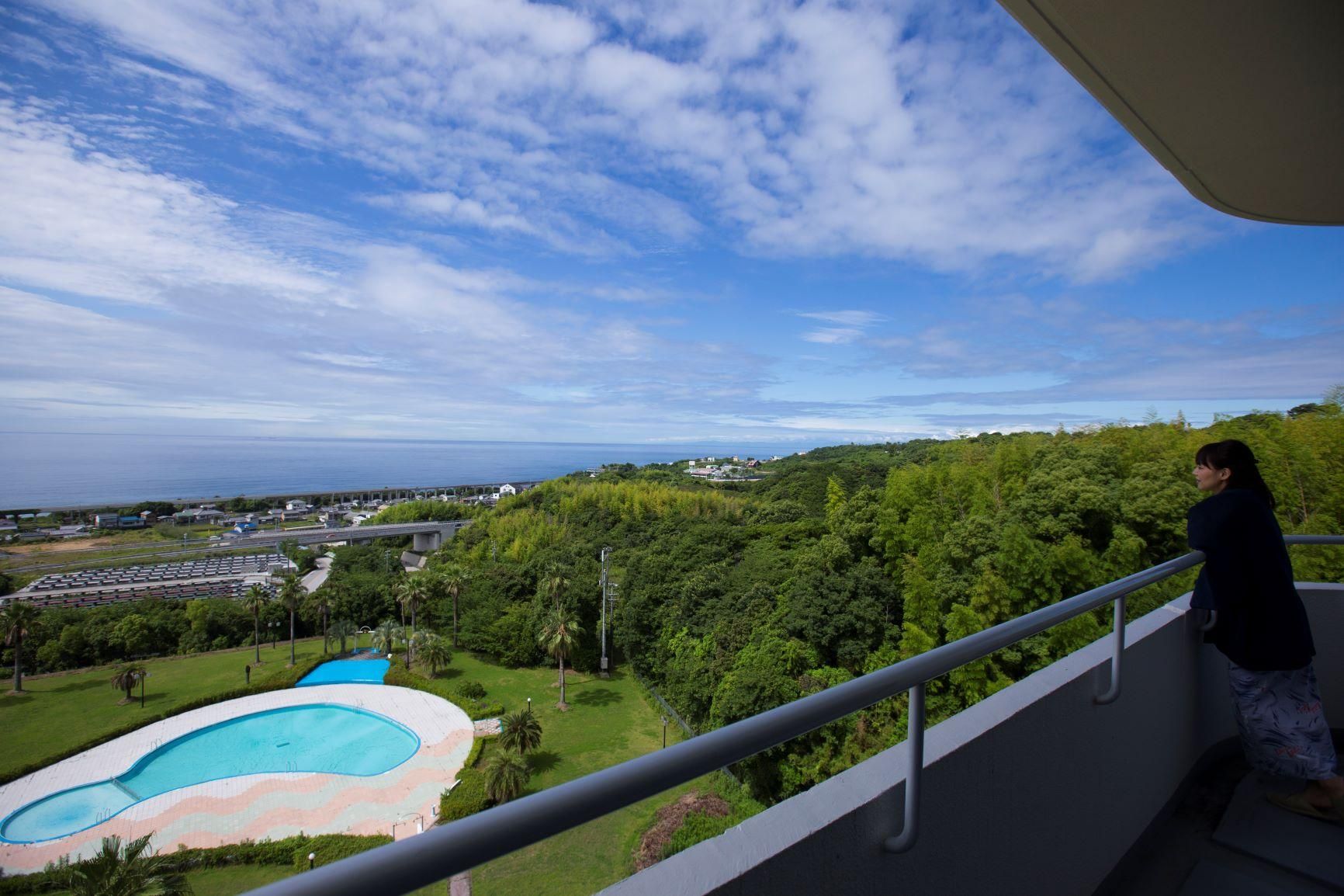 Classic Room With 2 Single, Ocean/Sea View