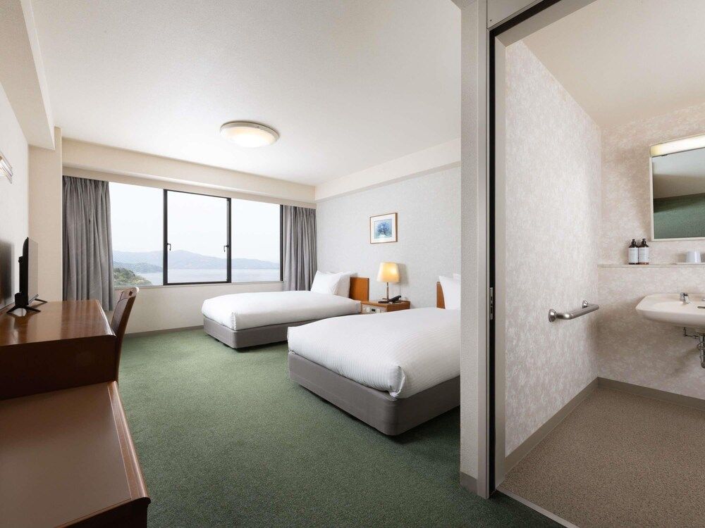 Classic Room, 2 Twin Beds, Accessible, Sea View