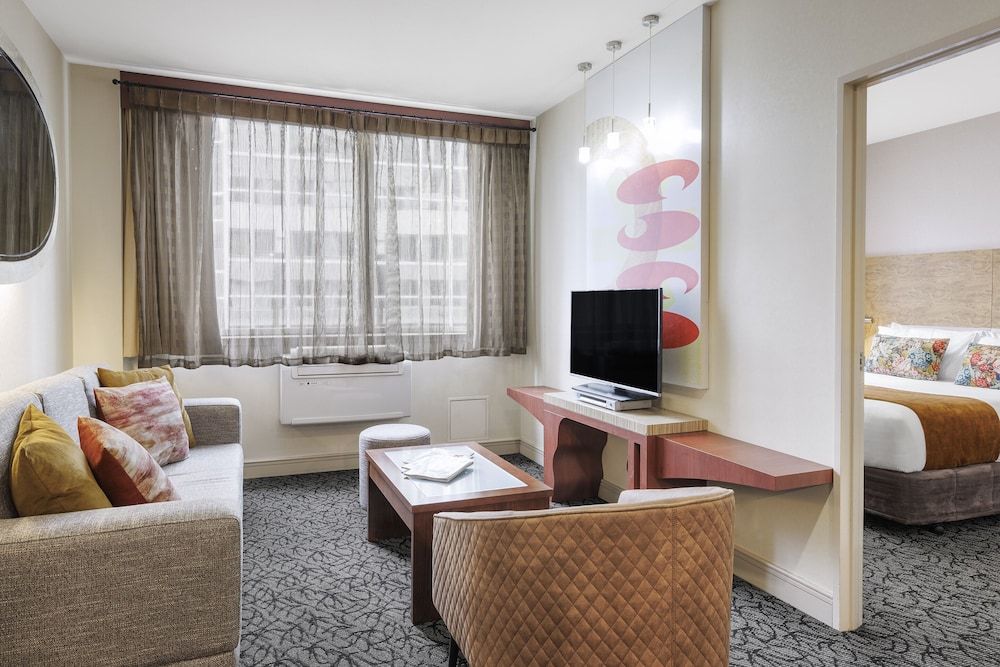 Adina CityLife Wellington Two Bedroom Apartment 4