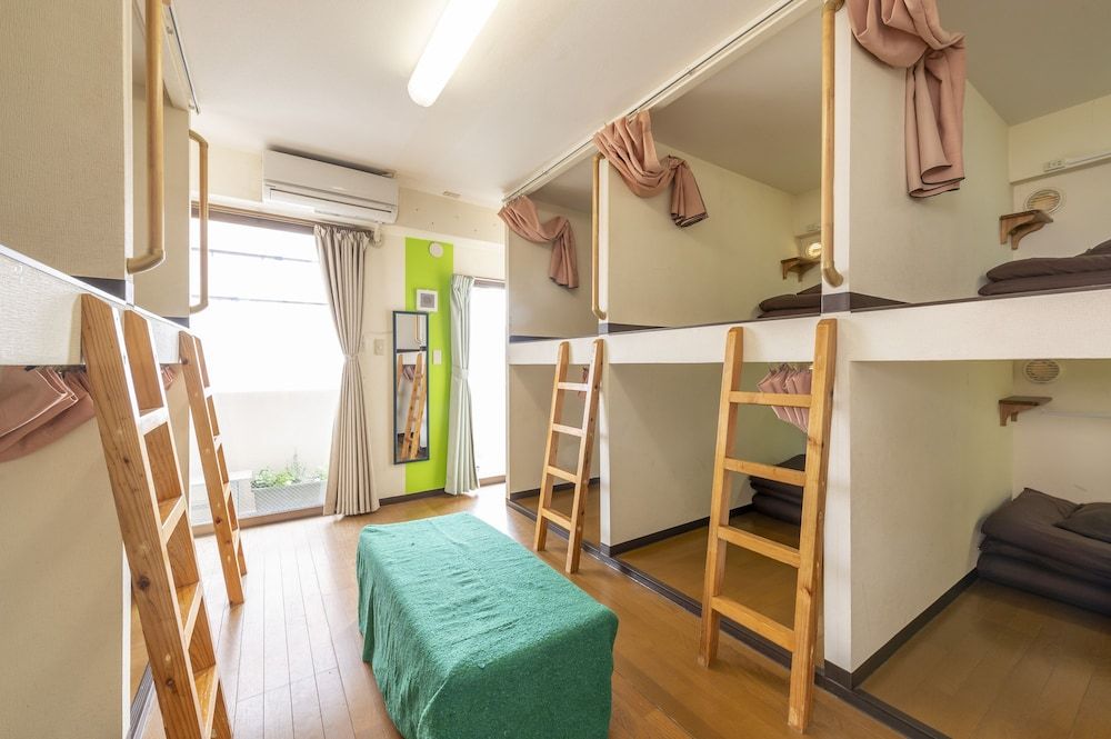 Mix Capsule Dormitory