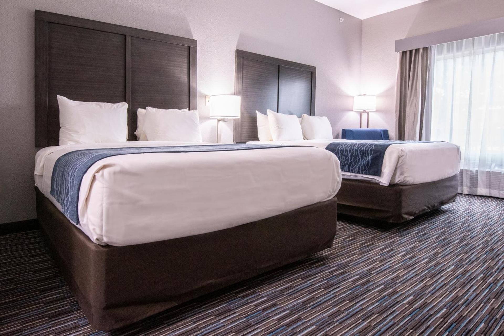 2 Queen Beds, Nonsmoking, Accessible